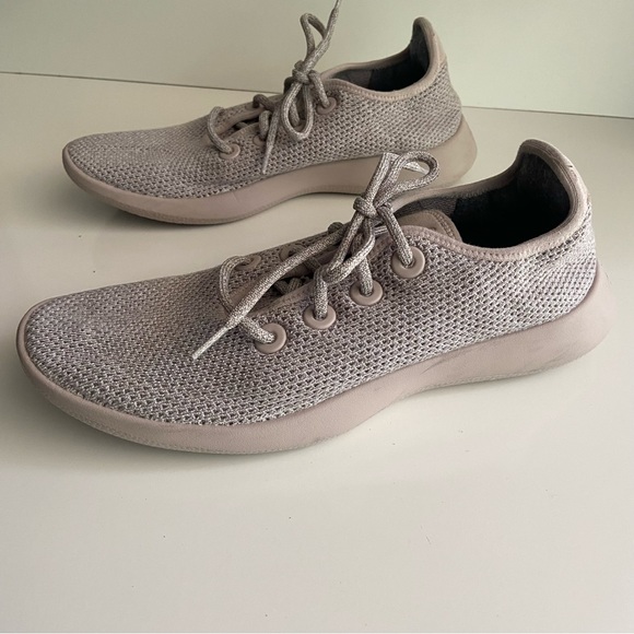 Allbirds Tree Runners Size 9 Taupe